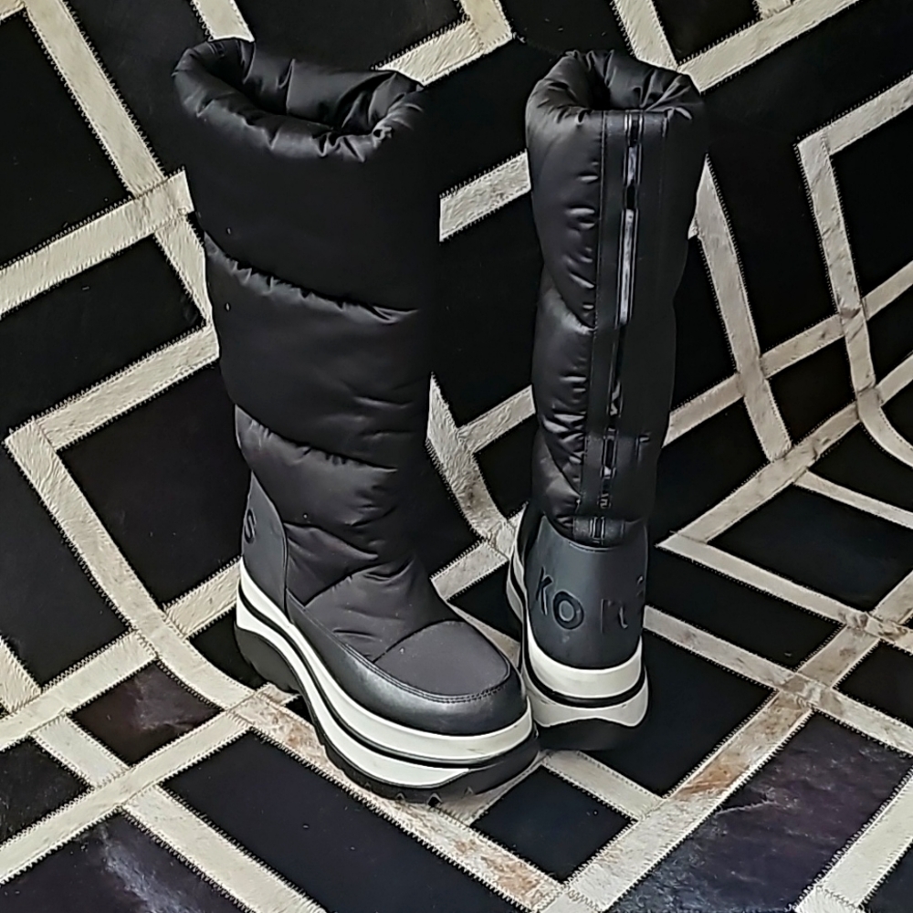 Michael Kors platform insulated boot size 7.5 black and white